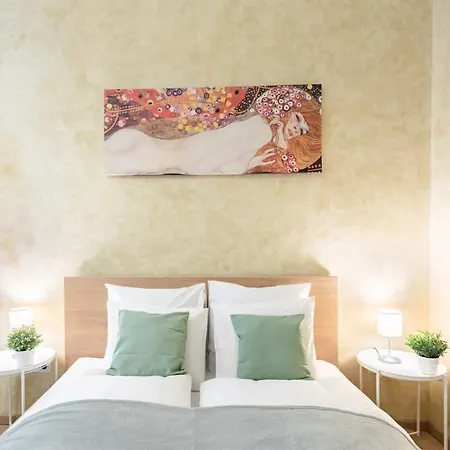 Ultra Central - New - Comfy Budapesta